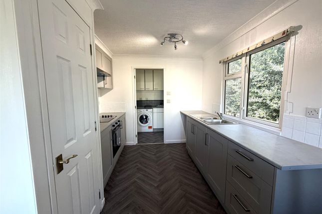 58 Lower Lodge Park, Rugeley Road, Rugeley photo 5