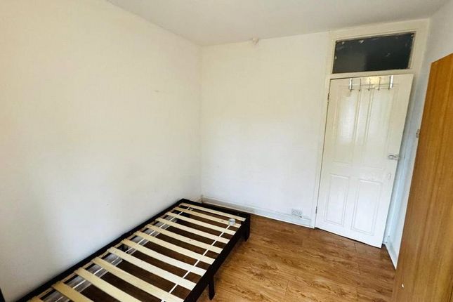 Widmer Court, 13, Hounslow West, Hounslow photo 5