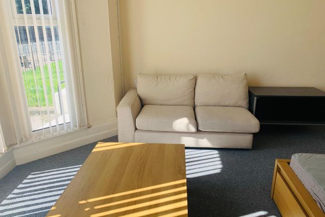 Room 4, 18, Church Road, Liverpool photo 2