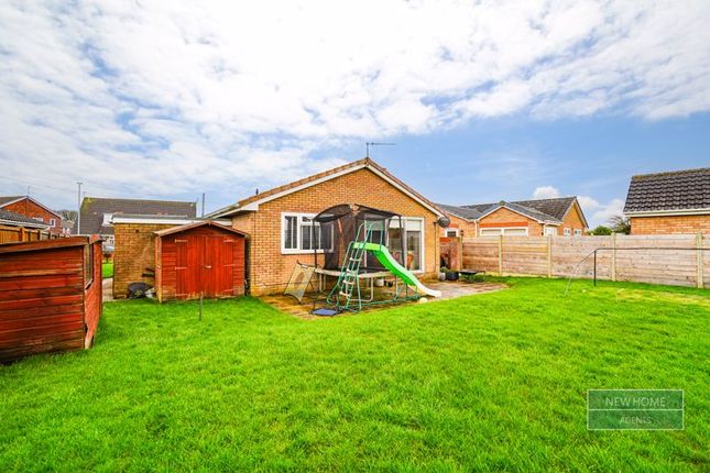 Bungalow for sale in Westlands Road, Sproatley, Hull