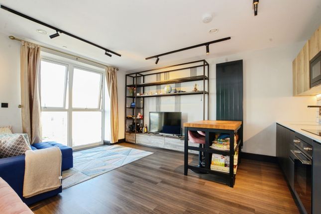2-bed flat on 135 Samuelson House, Merrick Road, Southall, £335,000