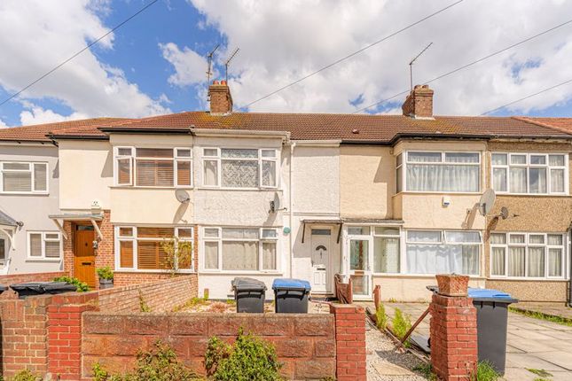 Thumbnail Terraced house for sale in St. Michael's Avenue, London