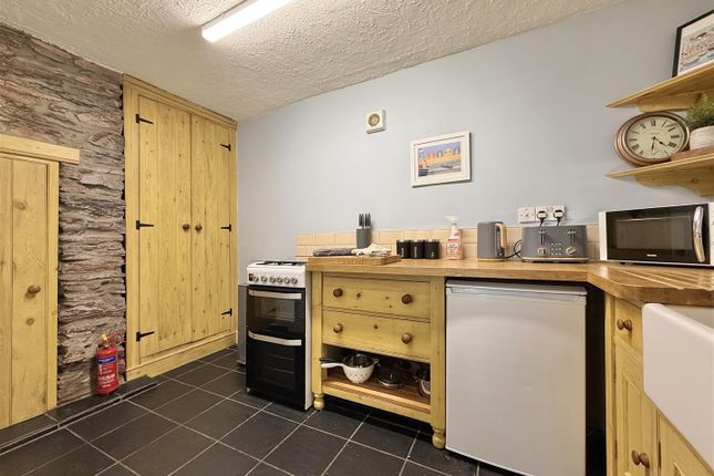 Palm Cott, 5 Parkham Terrace, Wren Hill, Brixham photo 4