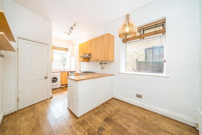 Flat 8, Aigburth Mansions, Mowll Street, London photo 4