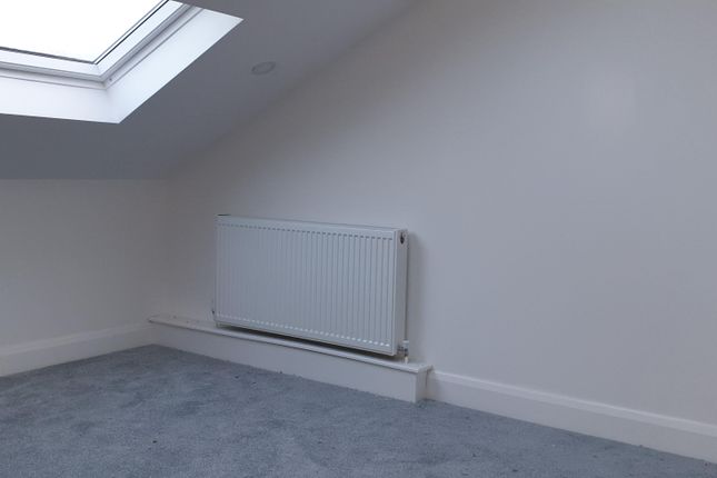 Flat to rent in Jews Lane, Dudley