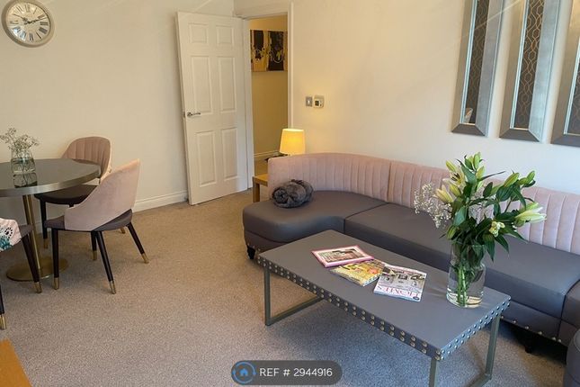 Flat, Prospect Place Hollins, Bury photo 4