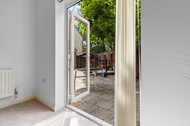 9, Fitwell Road, Swindon photo 4
