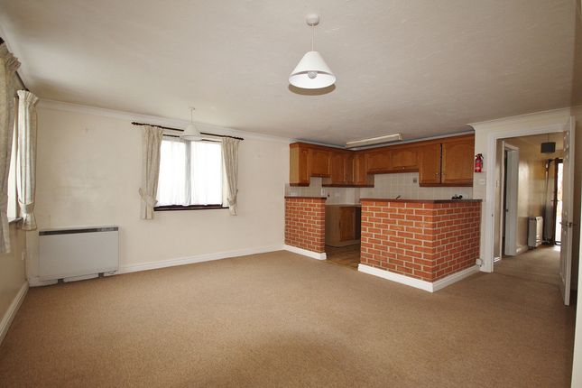 33b, Burford Road, Carterton photo 3