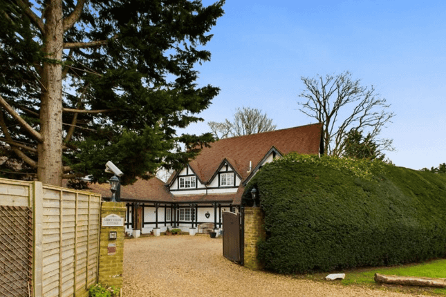 4-bed house on Abbey Chase Cottage, Bridge Road, Chertsey, £2,300,000