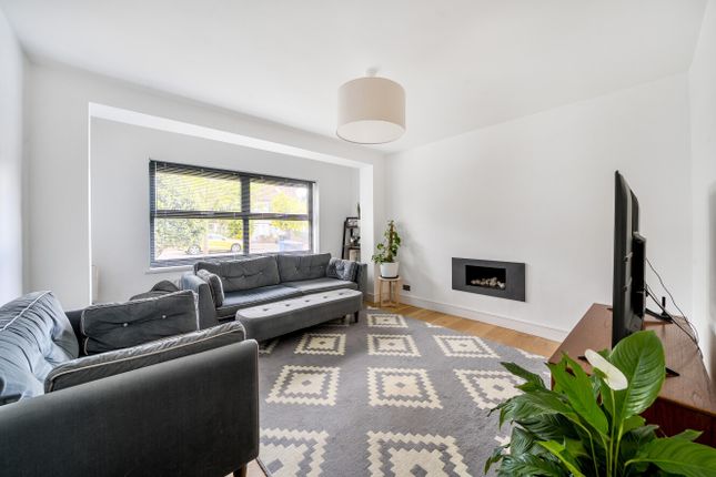 116, Clock House Road, London photo 4