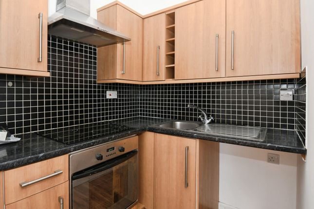 Flat C, 21, Monson Street, Lincolnshire photo 2