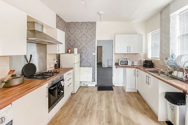 101,Flat 2, Boulevard, Hull photo 3