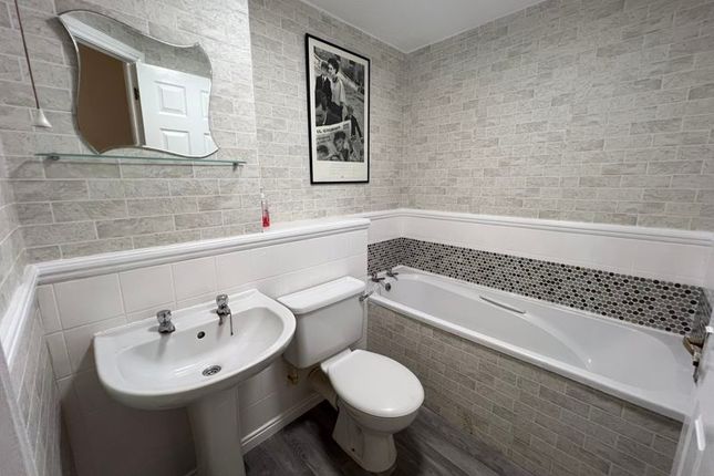 8, Inverness Court, Cumberland Place, London photo 3