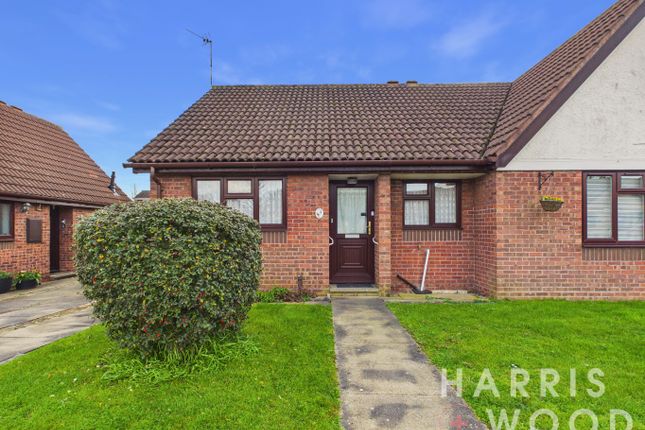 2-bed house on 3 Lea Close, Braintree, Essex, £195,000