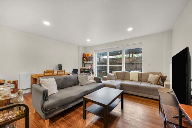 2-bed flat on 22, Market Road, London, £600,000