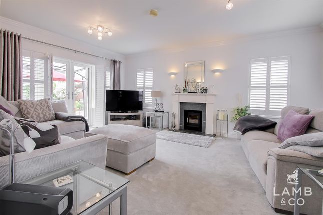 8, St. Andrews Close Weeley, Clacton-On-Sea photo 2