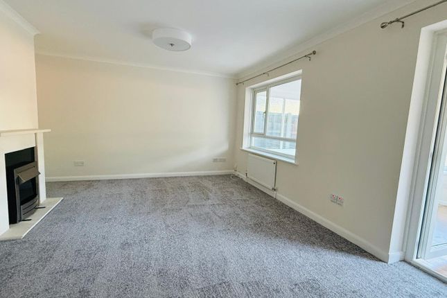 604 Mierscourt Road, Rainham, Kent photo 2