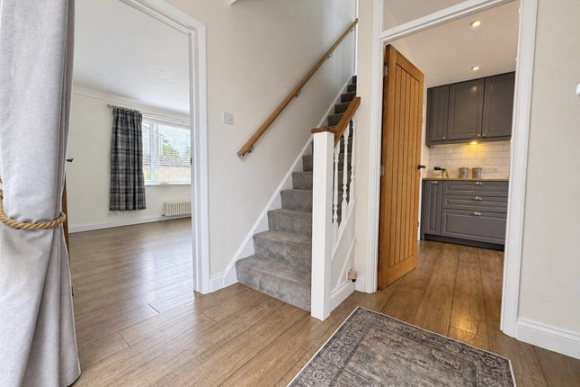 3, Woodside Chase, Hawkwell photo 3
