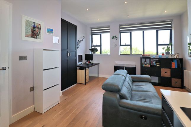 Flat 52, Wells Court,, Albert Drive, Surrey photo 3
