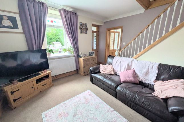 3, Vicarage Road, Ammanford photo 3