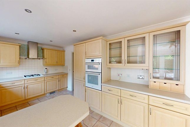 4, Fox Glove Close, Preston photo 3