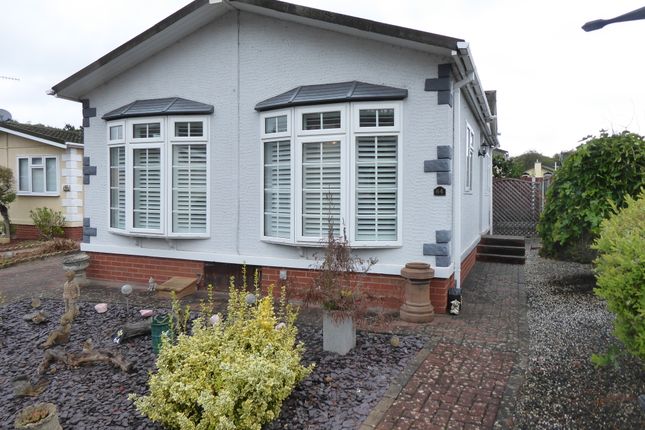 2-bed caravan on 64, Severn Bank Park, Bewdley Road, Stourport on Severn, £79,950