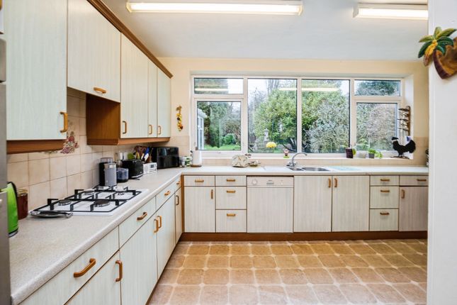 6, Bridge Drive, Cheshire photo 3