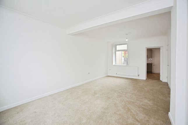 5, Old Street, Tonypandy photo 4