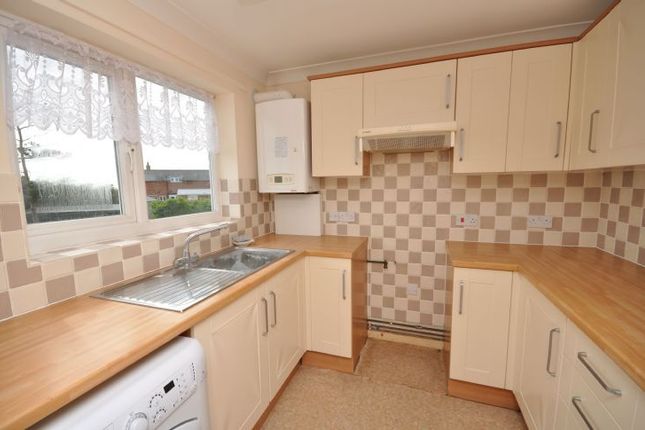 Flat 2, 79, Woodberry Way, Walton On The Naze photo 3