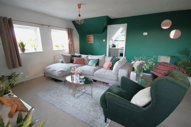 Flat for sale in Manor House Lane, Datchet, Slough
