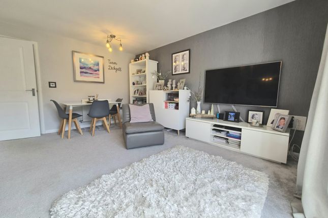 85, Hawthorn Drive, Thornton photo 4