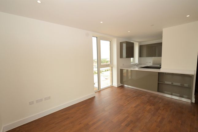 Thumbnail Flat to rent in Duncombe House, 15 Victory Parade, London