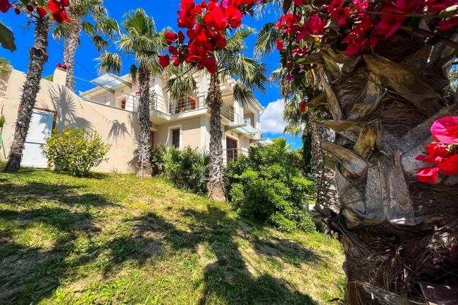 Villa for sale in Laganas, 29092, Greece