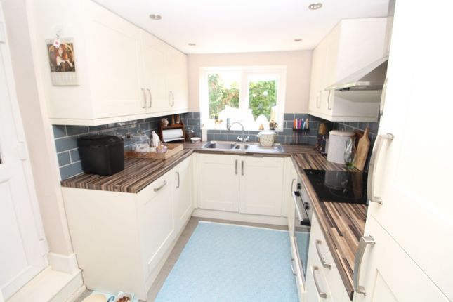 56 Station Road, Bedford photo 3