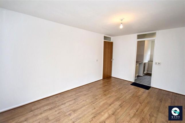 11, Breckles Place, Bolton photo 4