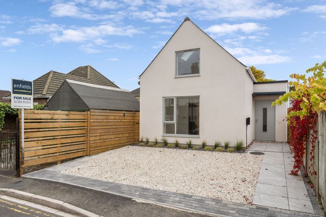 1-bed house on 11 Creech Road, Poole, £300,000