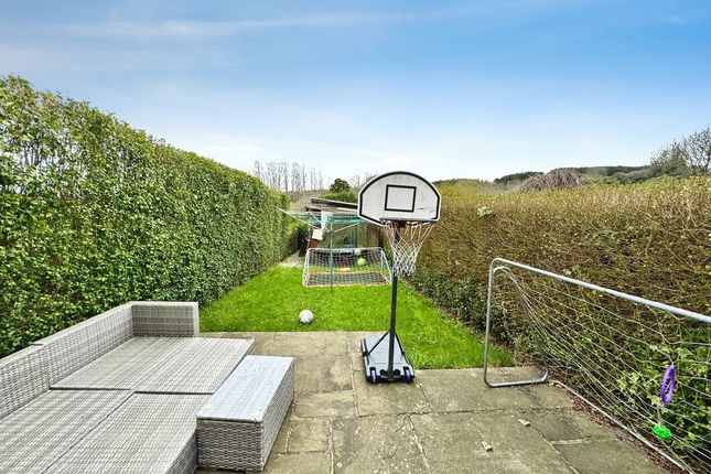 30, West Street, Rowlands Gill photo 3