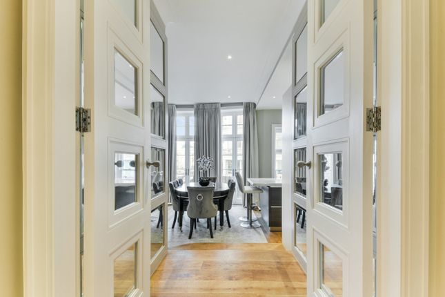 Flat to rent in Strand, Aldwych