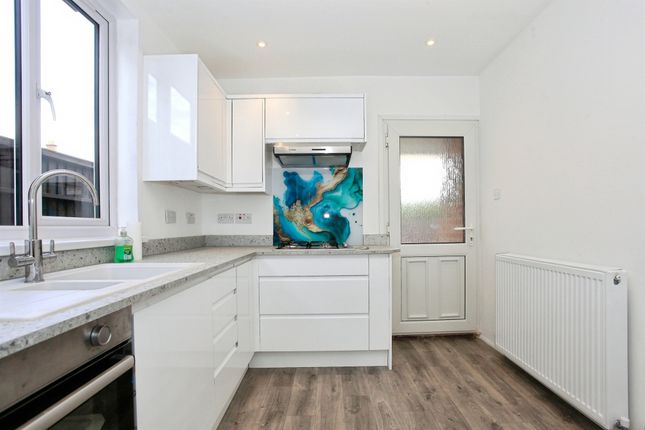 6, Charnwood Close, Peterborough photo 3