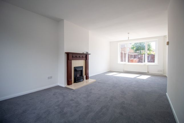 15, Smithy Close, Nottingham photo 3