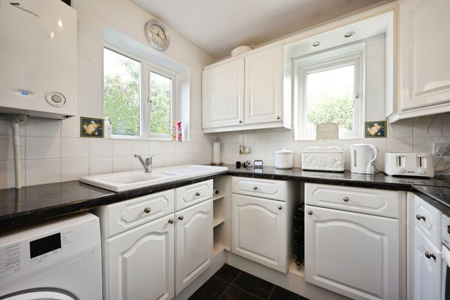 3-bed detached on Stratton Mews, Leighton Buzzard, £320,000