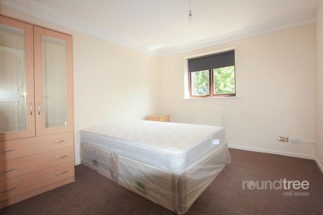 49, Wheatley Close, Hendon photo 4