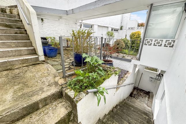 Flat 3, Carrick House, Penwerris Lane, Falmouth photo 2