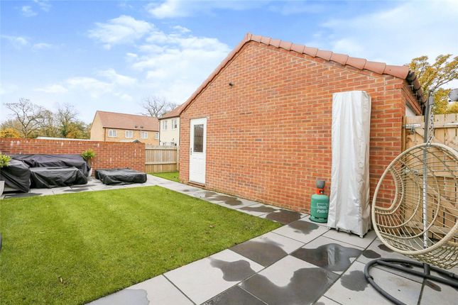 24 Nidderdale Way, Harrogate photo 3