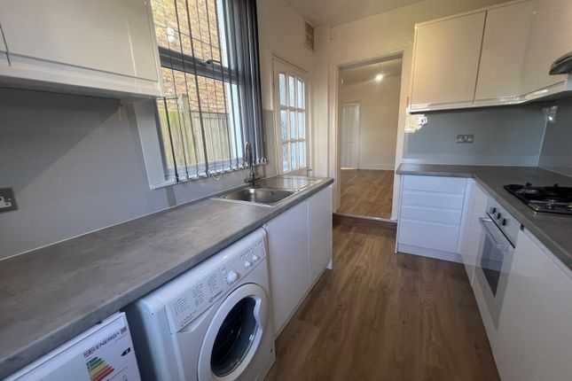 179, Laleham Road, Staines photo 2