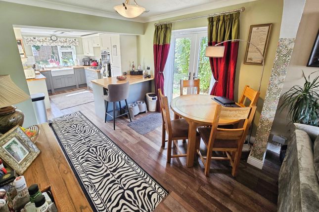 26 Pine Close, Brixham Devon, Devon photo 4