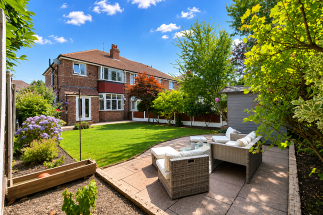 21, Woodlands Drive, Stockport photo 2