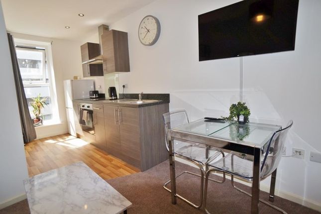 Open Plan Kitchen/Living Space