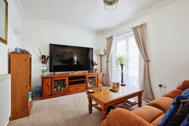 6, St. Leonards Court, St. Leonards Avenue, Blandford Forum photo 2