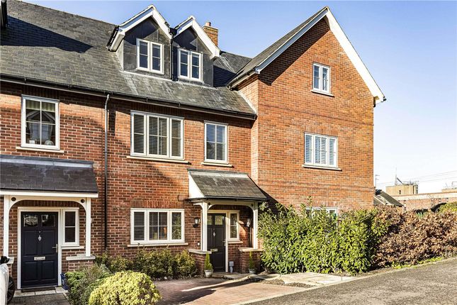 Thumbnail Terraced house for sale in St Andrews Place, Hitchin, Hertfordshire